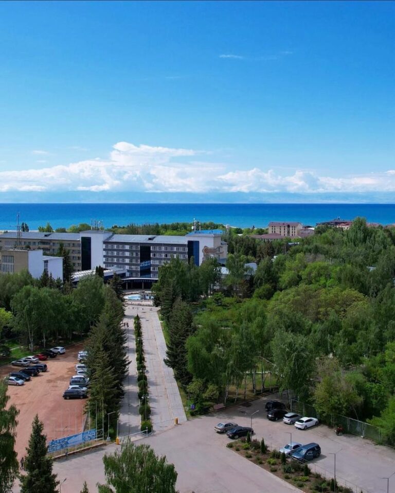 Кыргызское взморье, Бостери, Иссык-Куль