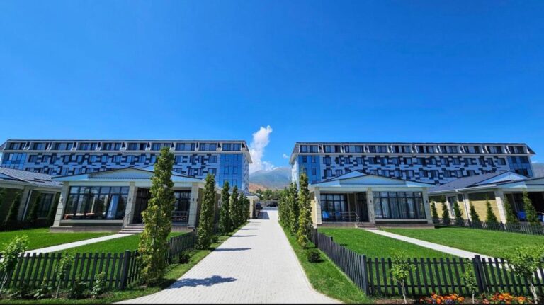 Novel Hotel and Apartments, Корумду, Иссык-Куль