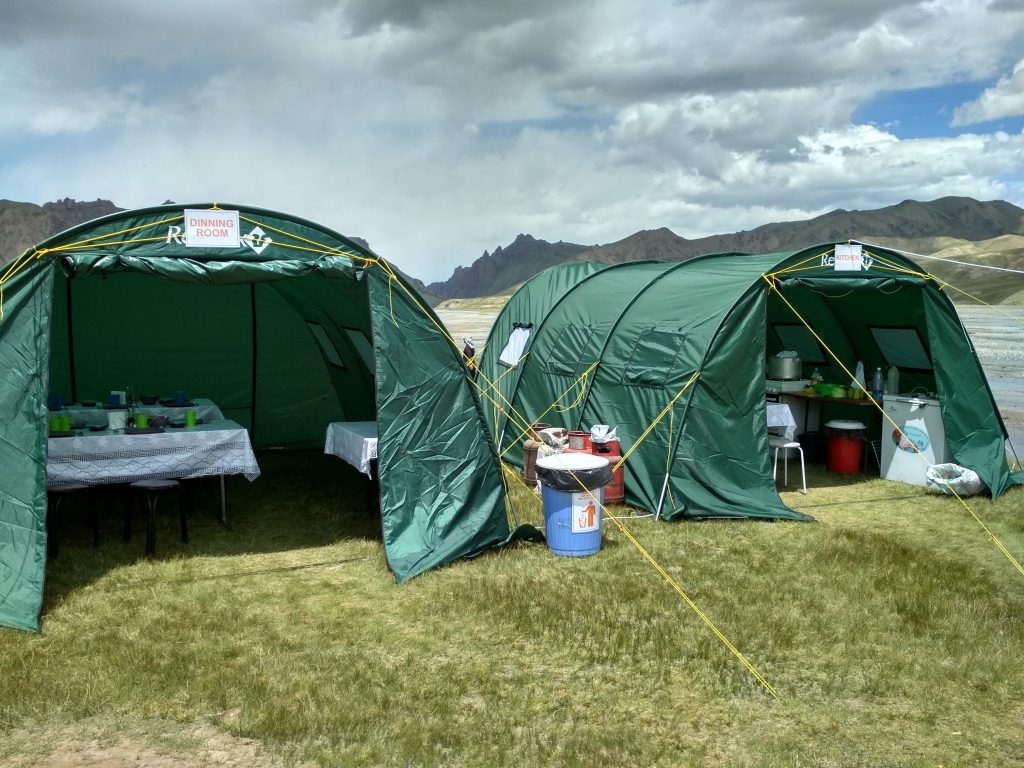 kel-suu-tent-camp