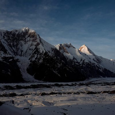 climbing-in-Kyrgyzstan-mountaineering